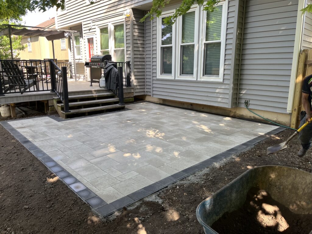 Premium Landscaping & Hardscaping Services in Loch Lloyd, KC – Custom Patios, Retaining Walls & Lawn Design