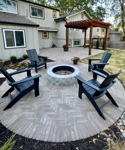 landscaper & hardscaper in Wyandotte County backyard design