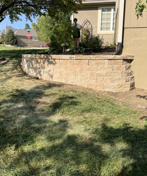 landscaper & hardscaper in Jackson County garden layout